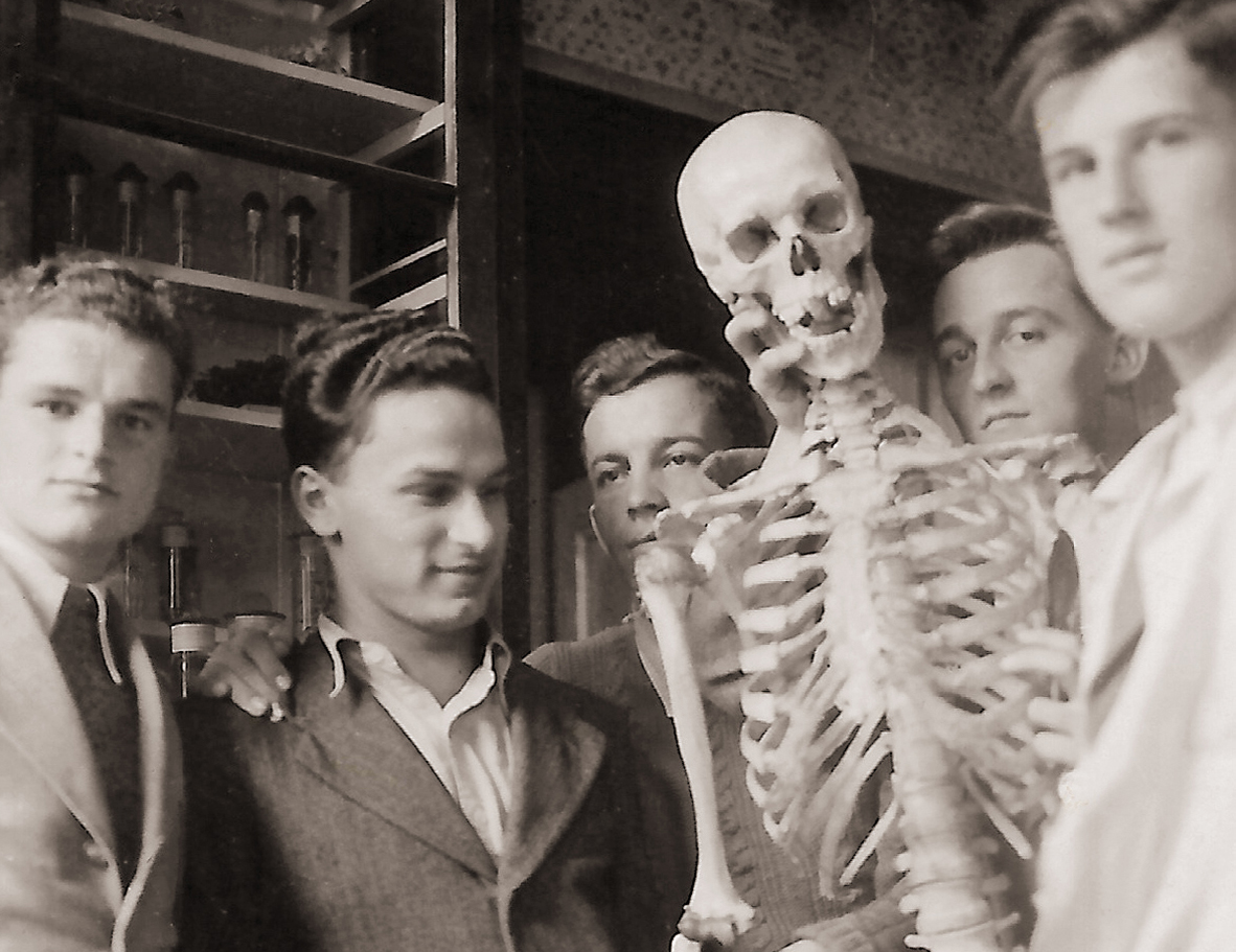 © Studium an der Akademie für bildende Kunst München (1941-44)